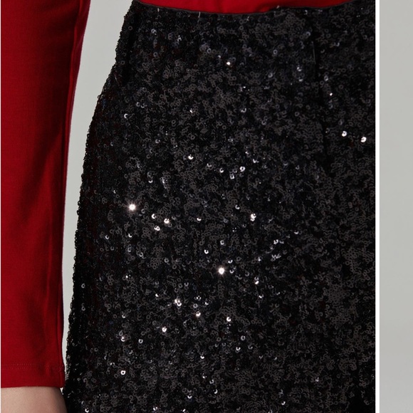 NWT ASTR the label Everette sequin shorts - Picture 3 of 8